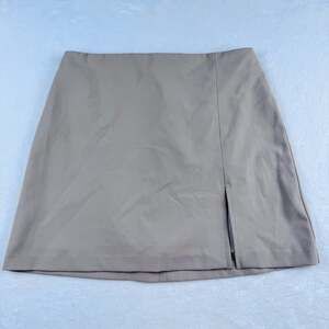 Sunday Best Aritzia mini skirt size 4 khaki color